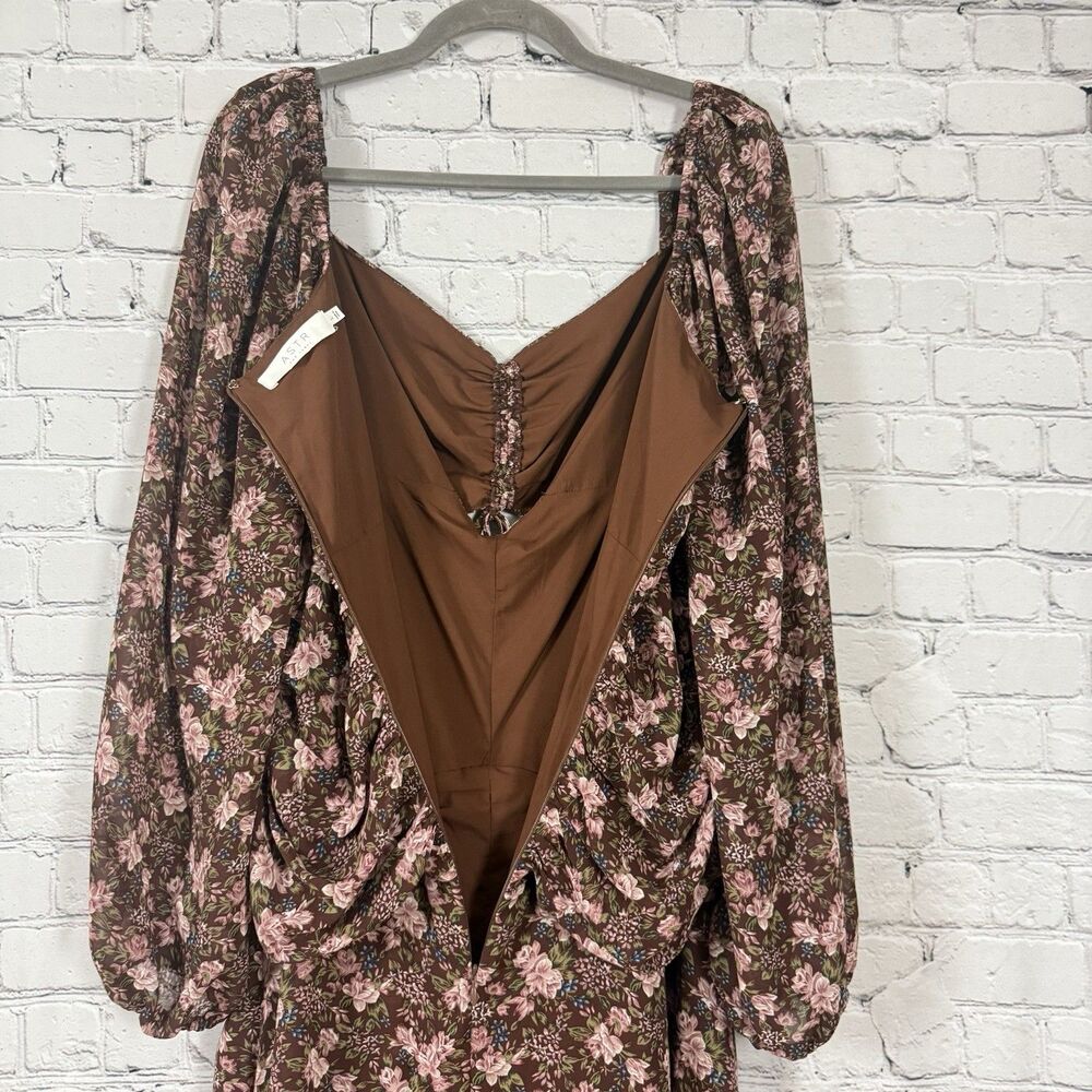 Astr Floral Midi Dress in Brown and Pink - Picture 13 of 14